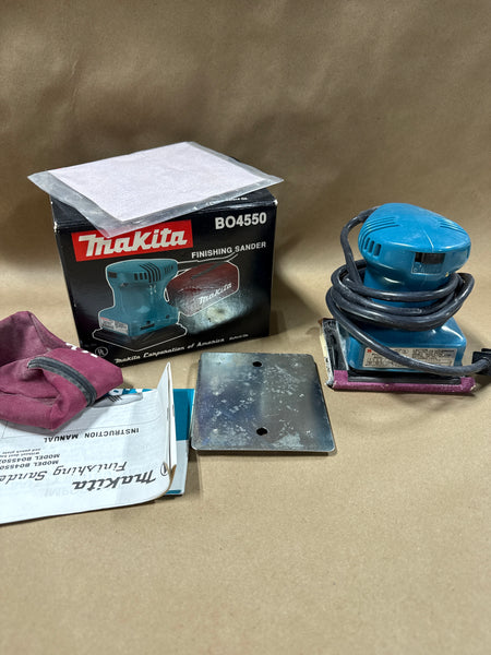 Makita B04550 Corded Finishing Sander With Box WORKS