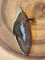 Large Pendant of Crane on Slice of Agate