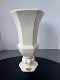 (A) Haeger Vintage Cream Pottery Urn Vase
