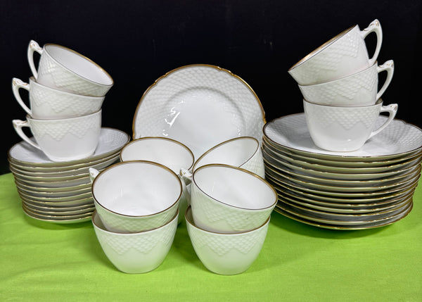 41-Piece Bing & Grondahl Denmark Akjaer China