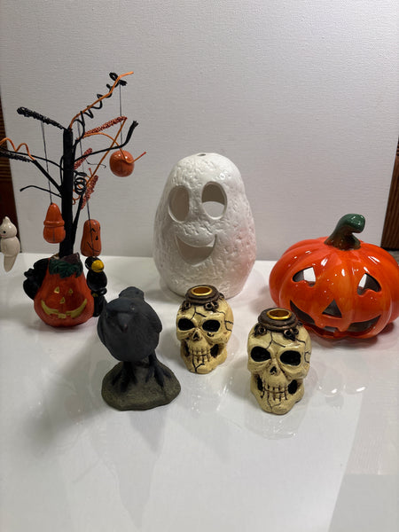 Lot of Assorted Halloween Decor