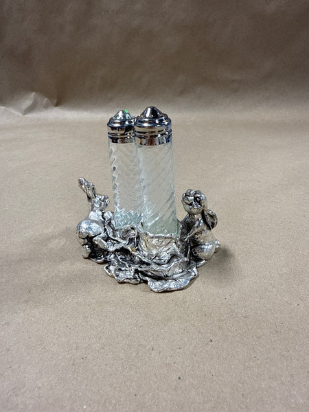 Arthur Court Bunny Rabbits Salt And Pepper Shakers And Holder — Signed And Dated. Comes With Box