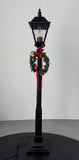 Byers Choice Carolers Electric Flickering Lamp Post (WORKS)
