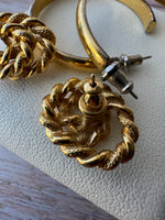 (C) Pair of Gold Tone Earrings