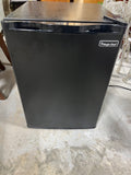 Magic Chef Mini Refrigerator/Beverage Cooler