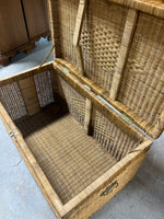 B-Wicker Trunk