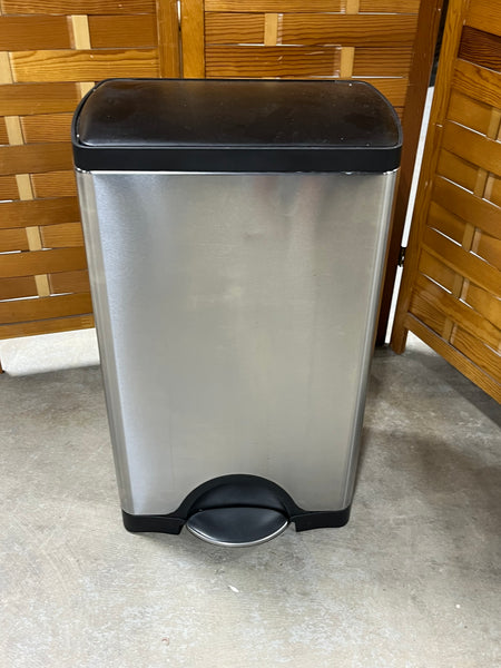 Simple Human Trash Can
