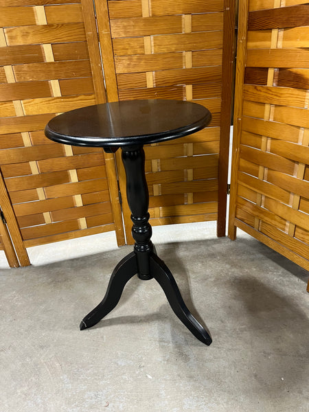 Black Round Pedestal Side Table