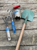 Lot of Small Garden Tools, 4 Pieces