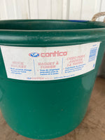 Plastic Tub & Metal Bucket