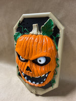 Halloween Pumpkin Doorbell WORKS — Video // Eyes Light Up