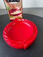 Williams Sonoma Calzone Mold in Box