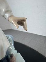 (A) Lladro Spain 5197 Female Physician Porcelain Figurine AS IS (READ DESCRIPTION CAREFULLY)