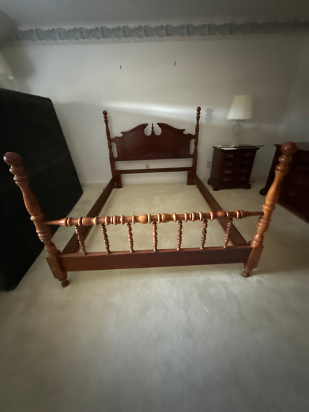 Queen/Double Bed with Rails, No Slats
