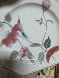 20-Piece Mikasa Silk Flowers F3003 China Set in Box