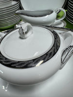 96-Piece Fukagawa Arita Japan Pattern 917 China Set
