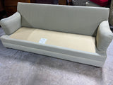 Thomasville Sofa***HEAVY ITEM***READ DETAILS ON PICK UP POLICY***
