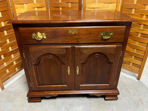 The Colonial Furniture Co. Server on Casters ***HEAVY ITEM***