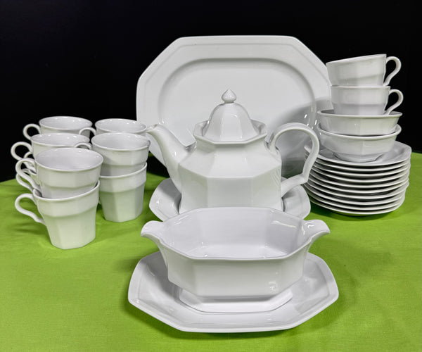 29-Piece Savoir Vivre Maison Blanche China Set