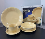 (B) Homer Laughlin Fiestaware 5-Piece Ivory Place Setting in Box