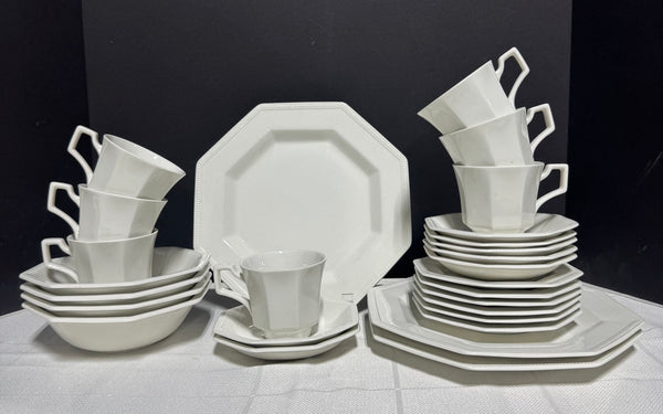 27-Piece Johnson Brothers England Heritage White China Set