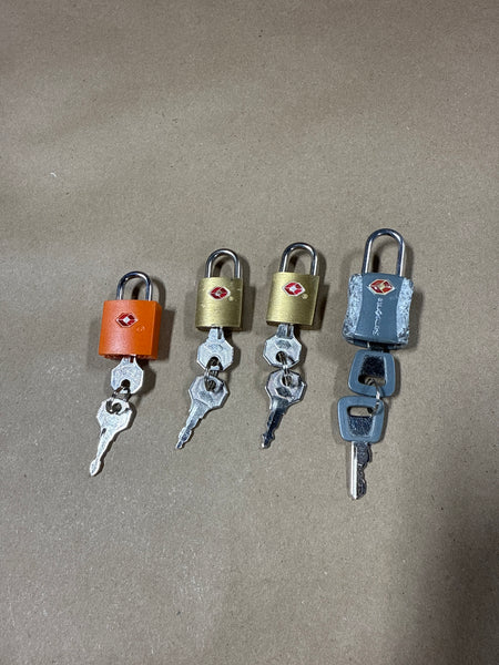 Lot Of 4 Luggage Locks With Keys