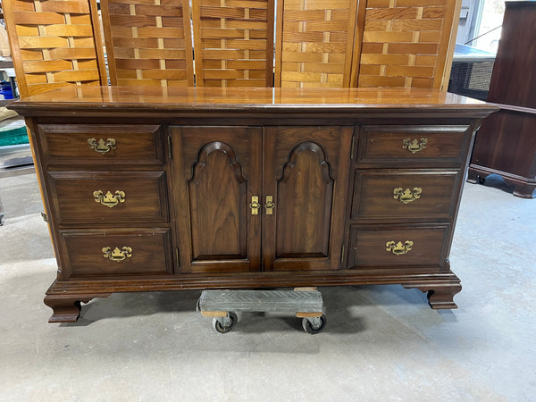 Pennsylvania House Dresser***HEAVY ITEM***READ DETAILS ON PICK UP POLICY***