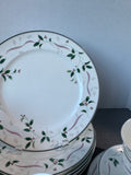 31-Piece Mikasa Thailand Holiday Splendor China Set