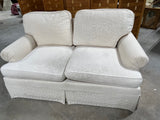 Ethan Allen Love Seat, (off white)***HEAVY ITEM***READ DETAILS ON PICK UP POLICY***