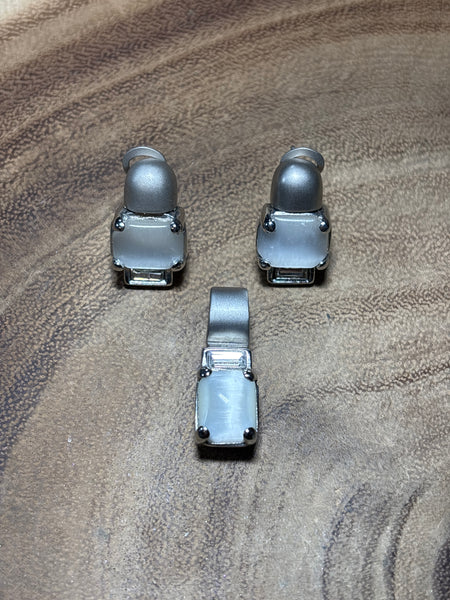 (A) Earring & Pendant Set