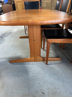 Mid Century Modern Style Dining Table with (2) Leaves and (8) Chairs