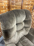 Best Home Furnishings Power Lift Reclining Chair ***HEAVY ITEM***READ DETAILS ON PICK UP POLICY***