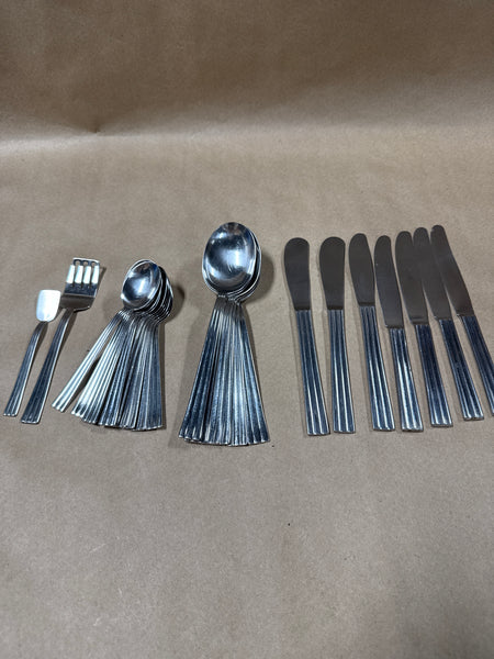 25 Piece Thebe Sweden Flatware