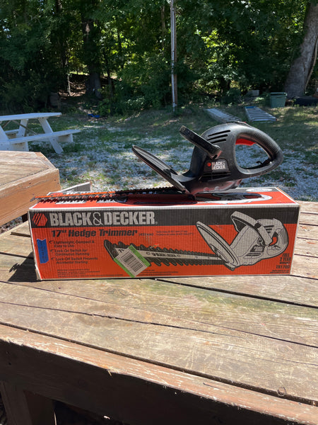 Black & Decker Electric 17" Hedge Trimmer, open box