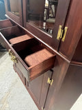 Corner Cabinet***HEAVY ITEM***READ DETAILS ON PICK UP POLICY***