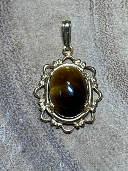 Gold Tone/Tiger Eye Pendant