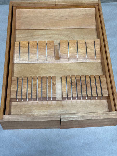 Cutlery Tray with Expandable Sides - AS IS