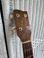 (A) Star Vintage 4-String Ukelele