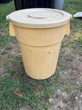 Rubbermaid Brute Plastic Trash Can with Lid, 32"H