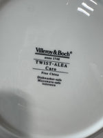 (D) 20-Piece Villeroy & Boch Twist Alea Caro China Set