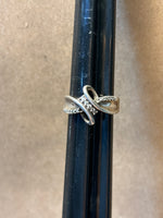 Sterling & Diamond Ring (Missing a Stone) - SIZE 5 1/2