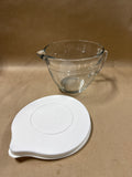 The Pampered Chef 8 Cup Measuring Cup With Lid