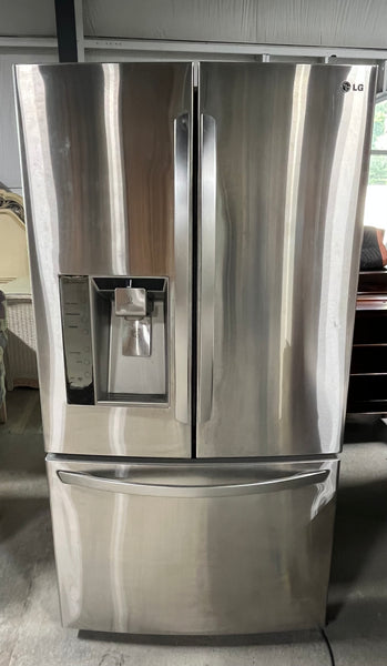 LG Refrigerator with Bottom Drawer Freezer ***HEAVY ITEM***