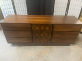 Kroehler Mid Century Modern Credenza***HEAVY ITEM***READ DETAILS ON PICK UP POLICY***