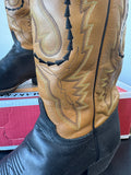Pair of Justin Calf Leather Cowboy Boots in Box - Size MENS 10