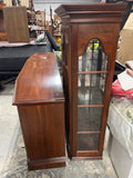 Jamestown Sterling Lighted 2 Piece China Hutch***HEAVY ITEM***READ DETAILS ON PICK UP POLICY***