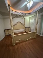 French Provincial King Canopy Bed, by Thomasville***HEAVY ITEM***