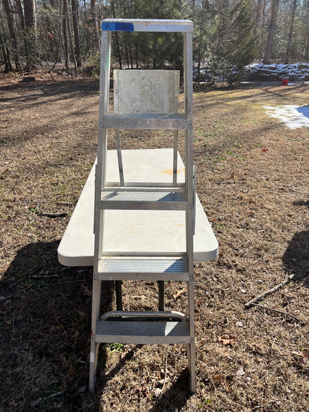 A- Underwriters Laboratories Inc. Ladder, 5'