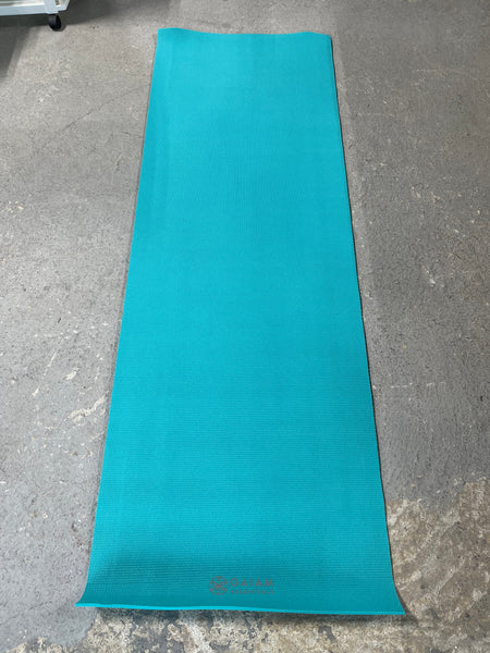 Gaiam Essentials Teal Yoga Mat w/Cary Strap