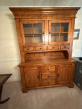 Liberty Furniture Industries Inc. 2 PC Oak Hutch***HEAVY ITEM***READ DETAILS ON PICK UP POLICY***